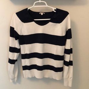 Gap V-Neck Sweater